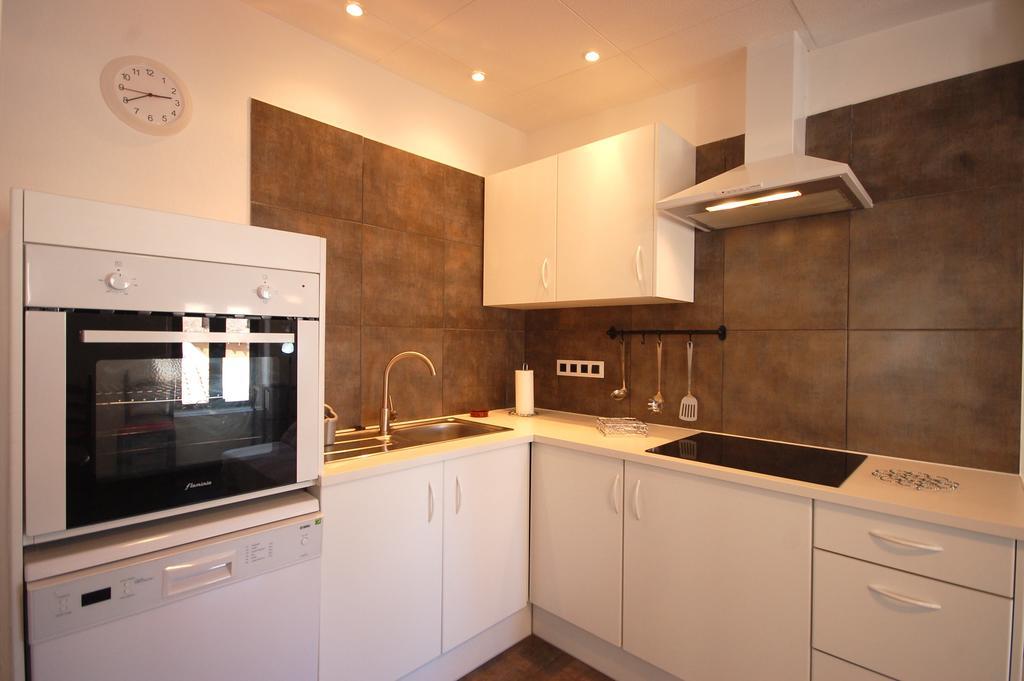 Lets Holidays Cozy Apartment 70 M. From The Beach In Tossa Tossa de Mar Exterior photo