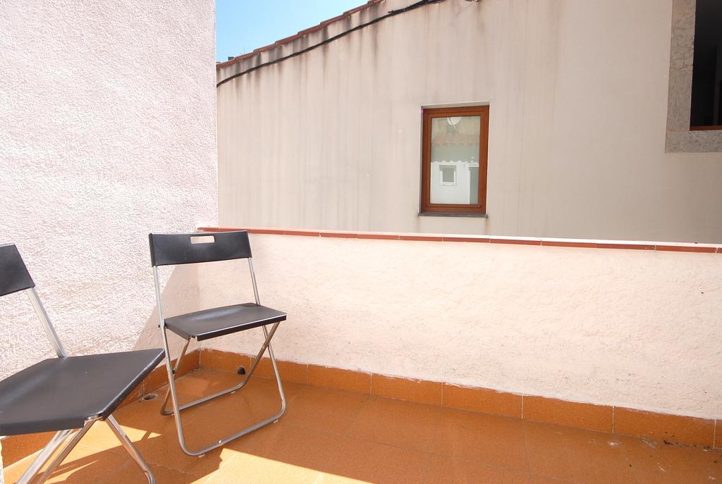 Lets Holidays Cozy Apartment 70 M. From The Beach In Tossa Tossa de Mar Exterior photo